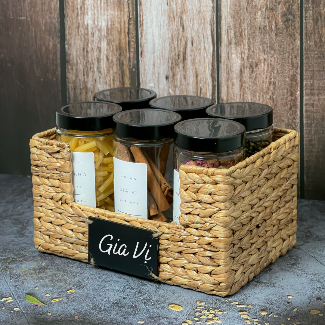 Tray for spice jars, dry food jars