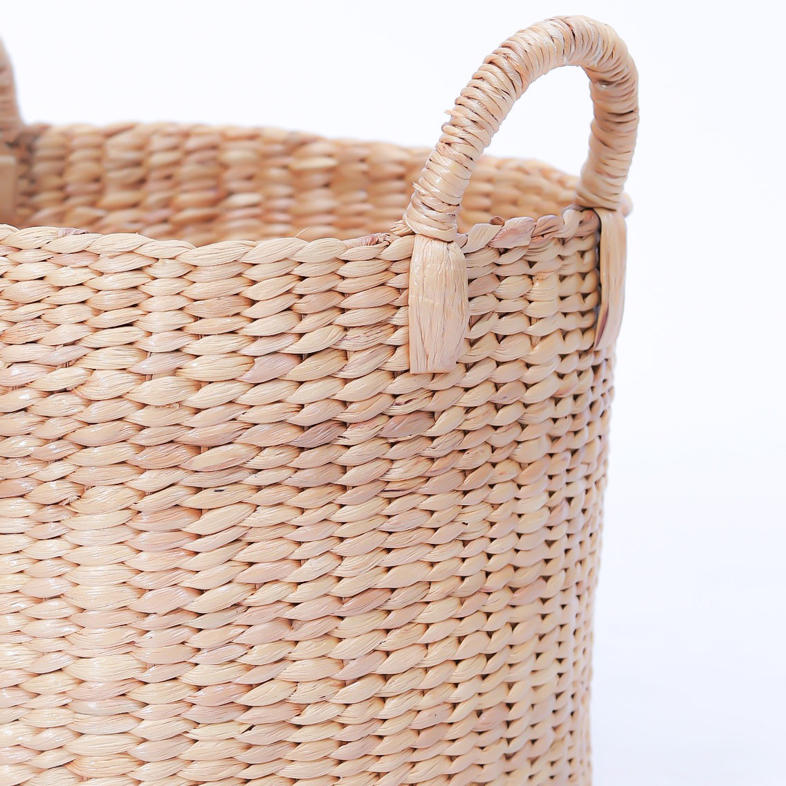 Baskets for blankets, sofa pillows